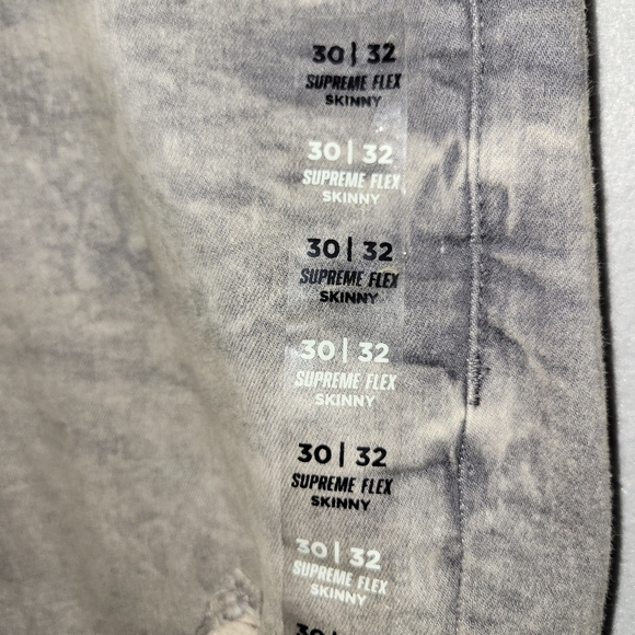 RUE 21 Men's Jeans Skinny Supreme Flex 30 x 32 Blue/Grey Distressed destroyed - Picture 10 of 10